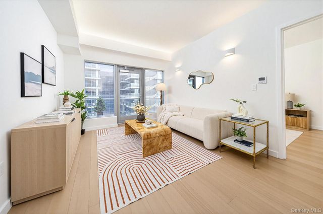 33-71 Prince Street 14E, Flushing, NY 11354