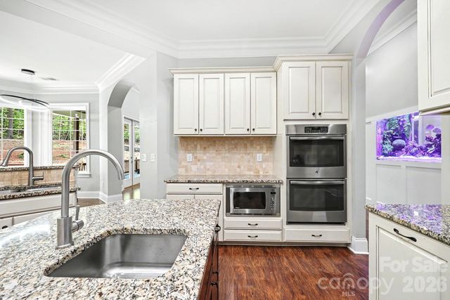 7575 Cottonwood Drive, Denver, NC 28037