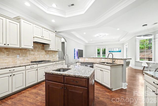 7575 Cottonwood Drive, Denver, NC 28037