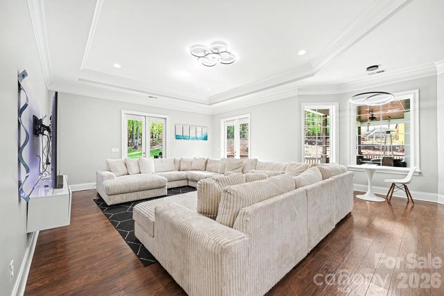 7575 Cottonwood Drive, Denver, NC 28037