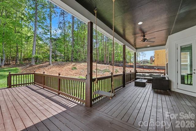 7575 Cottonwood Drive, Denver, NC 28037