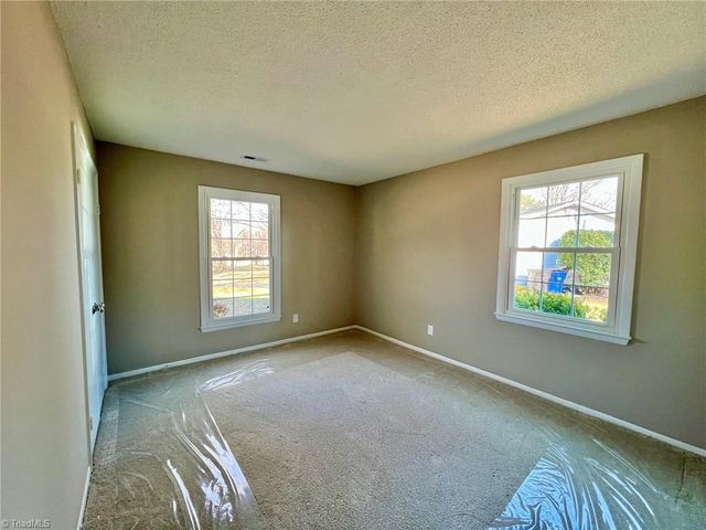 1783 Ryefield Court, Kernersville, NC 27284