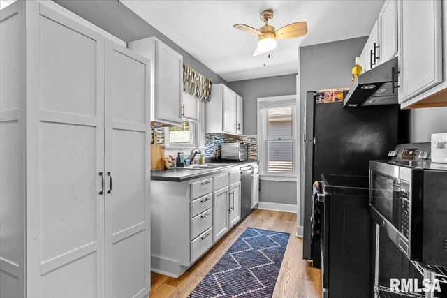 1531 W MONROE Street, Springfield, IL 62704