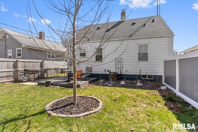 1531 W MONROE Street, Springfield, IL 62704