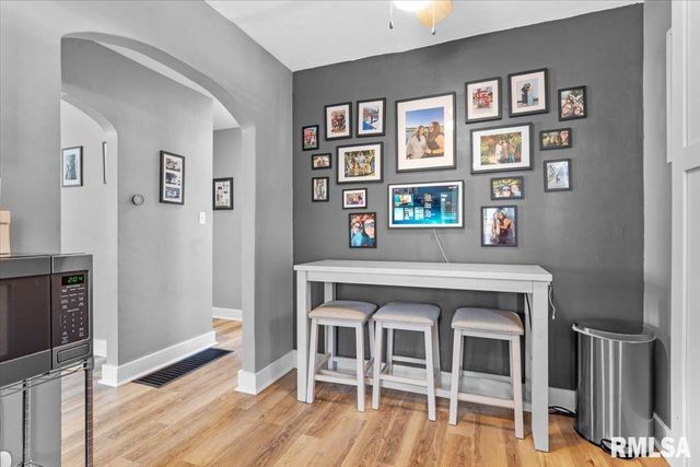 1531 W MONROE Street, Springfield, IL 62704