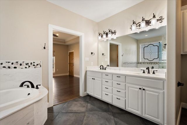 16900 County Road 706, Leonard, TX 75452