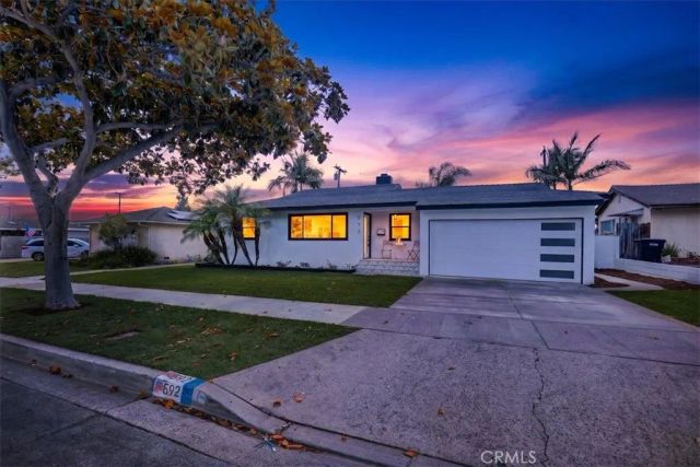 592 N Milford, Orange, CA 92867