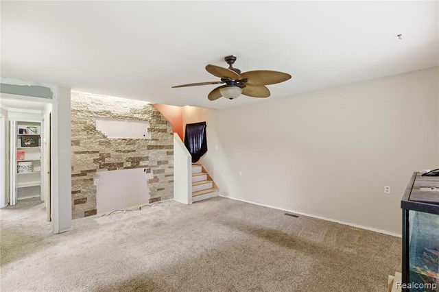 9274 Chamberlain Street, Romulus, MI 48174