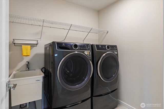 8586 121st Place SE, Newcastle, WA 98056