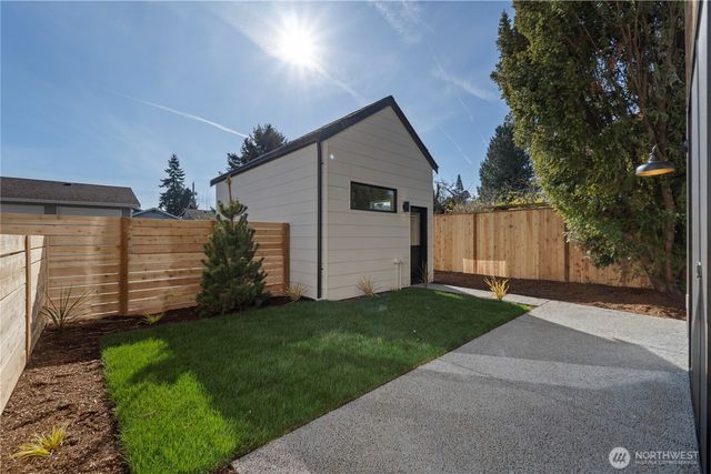 10328 14th Avenue NW, Seattle, WA 98177