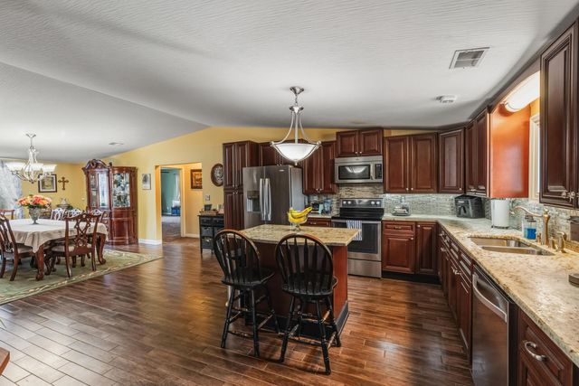 3183 Lower Valley Pike 3183 Lower Valley Pike, Springfield, OH 45506