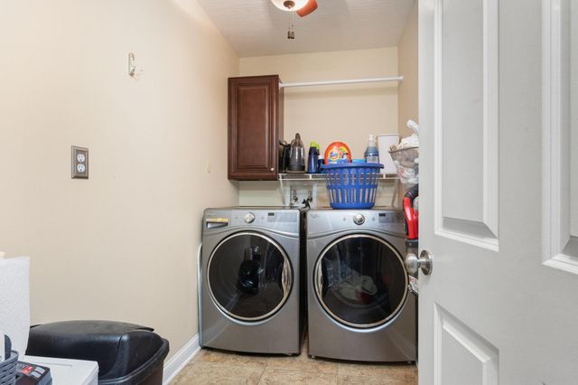 3183 Lower Valley Pike 3183 Lower Valley Pike, Springfield, OH 45506