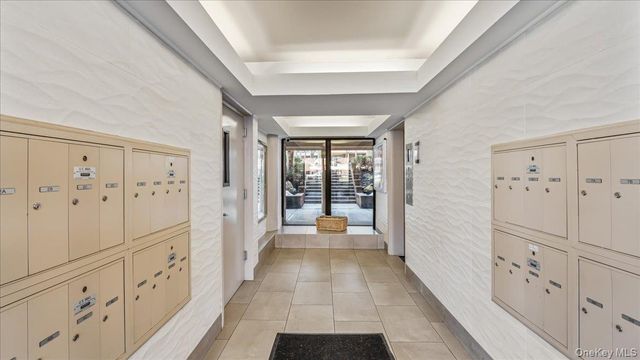 10-24 166th Street 3A, Beechhurst, NY 11357