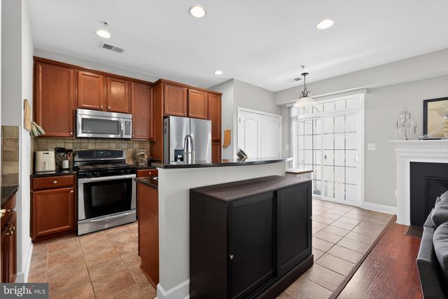 19417 DOVER CLIFFS CIR, Germantown, MD 20874