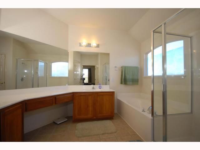 1553 Homewood CIR, Round Rock, TX 78665