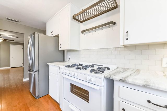 4615 Braeburn Drive, Bellaire, TX 77401