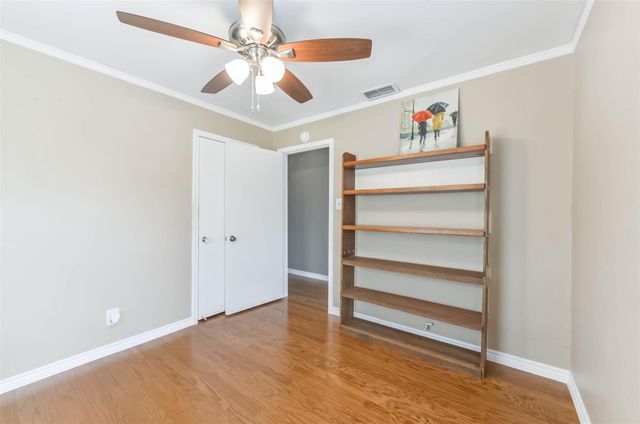 4615 Braeburn Drive, Bellaire, TX 77401