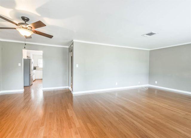 4615 Braeburn Drive, Bellaire, TX 77401