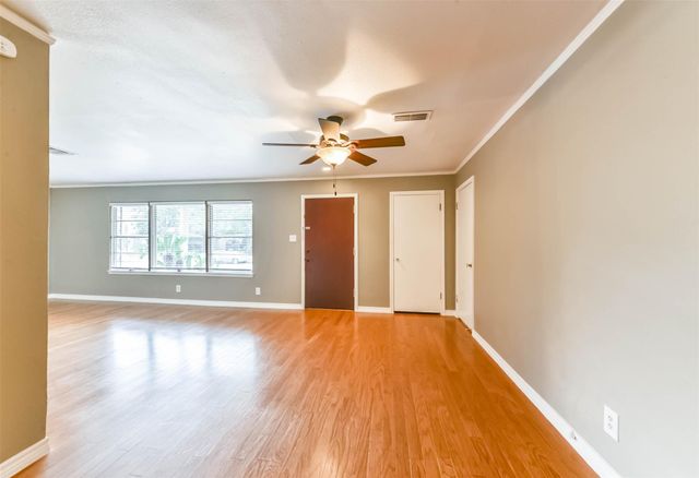 4615 Braeburn Drive, Bellaire, TX 77401