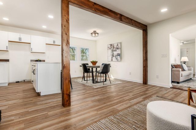 7025 Iris Drive, Grove City, OH 43123