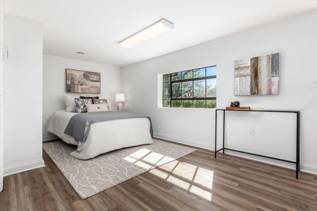 7025 Iris Drive, Grove City, OH 43123