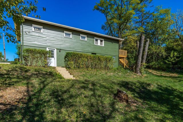 7025 Iris Drive, Grove City, OH 43123