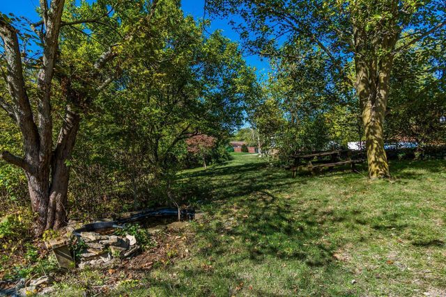 7025 Iris Drive, Grove City, OH 43123