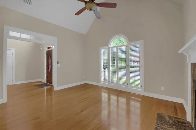 312 Declaire Way NE, Marietta, GA 30067