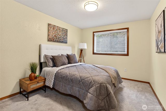 21011 36th Place W, Lynnwood, WA 98036