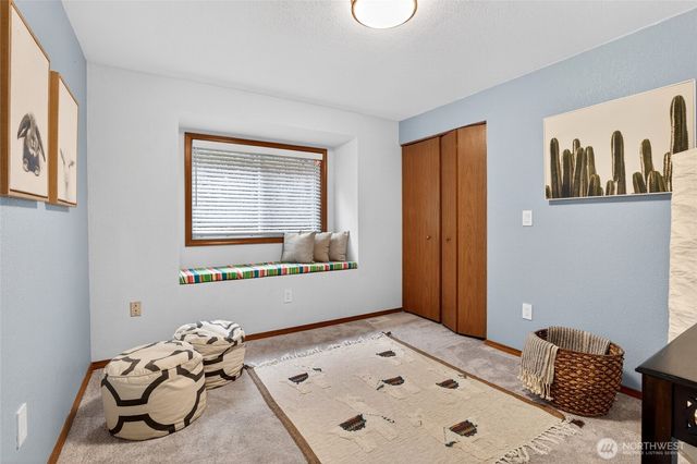 21011 36th Place W, Lynnwood, WA 98036