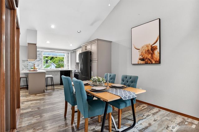 21011 36th Place W, Lynnwood, WA 98036