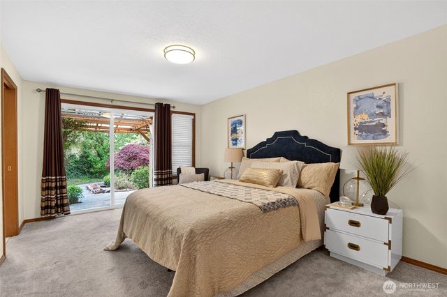 21011 36th Place W, Lynnwood, WA 98036