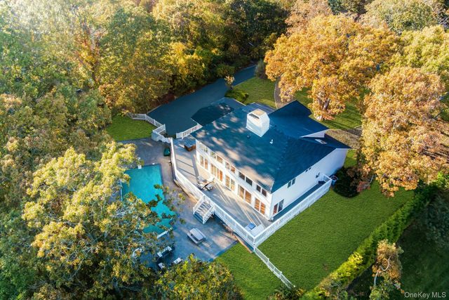 19 Bay Woods Drive, Hampton Bays, NY 11946