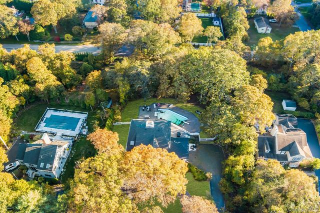 19 Bay Woods Drive, Hampton Bays, NY 11946