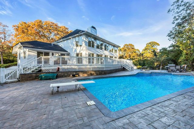 19 Bay Woods Drive, Hampton Bays, NY 11946