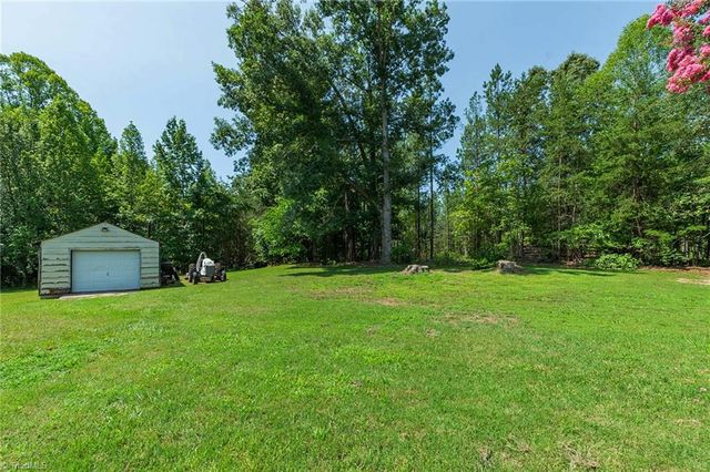 332 Dibrell Road, Pelham, NC 27311