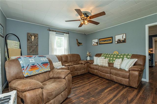 332 Dibrell Road, Pelham, NC 27311