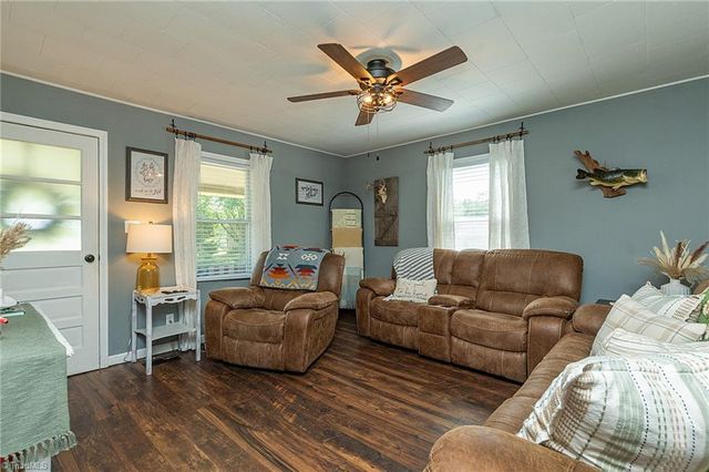 332 Dibrell Road, Pelham, NC 27311