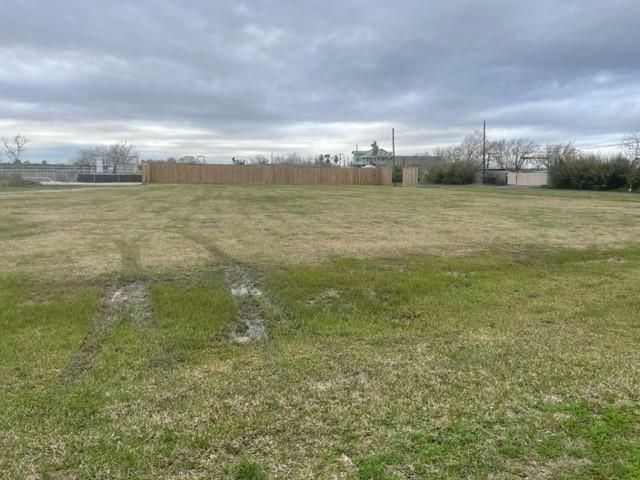 00 Wincrest, Dickinson, TX 77539