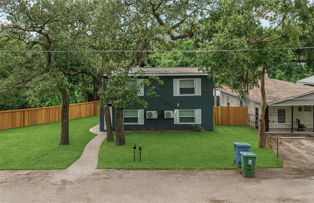 9404 N MULBERRY STREET, Tampa, FL 33612