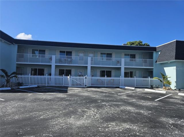 350 73RD AVENUE 4, St Pete Beach, FL 33706