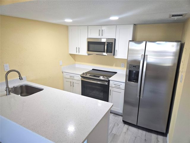 350 73RD AVENUE 4, St Pete Beach, FL 33706