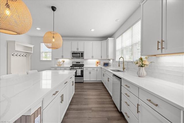 445 Middleton WAY, Chesapeake, VA 23322
