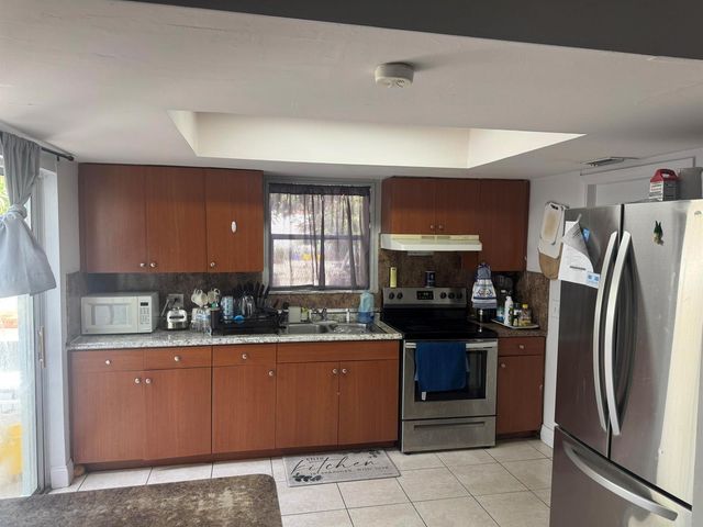910 N F Street, Lake Worth Beach, FL 33460