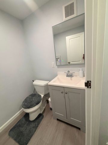 505 Washington Ave 46, Chelsea, MA 02150