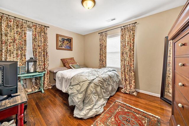 1830 Oxford AVE SW, Roanoke, VA 24015