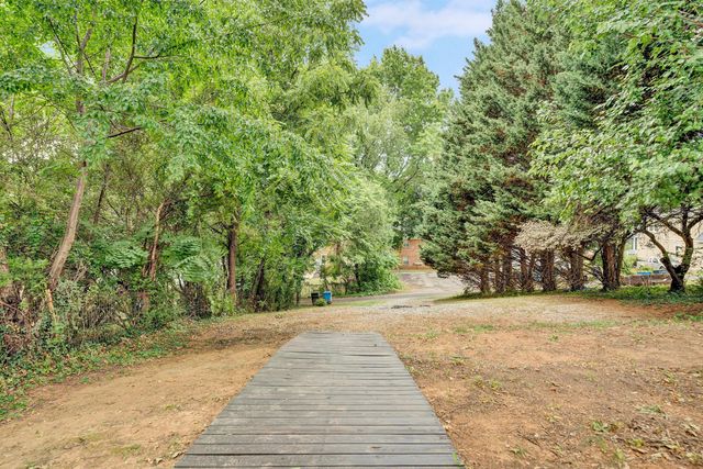 1830 Oxford AVE SW, Roanoke, VA 24015