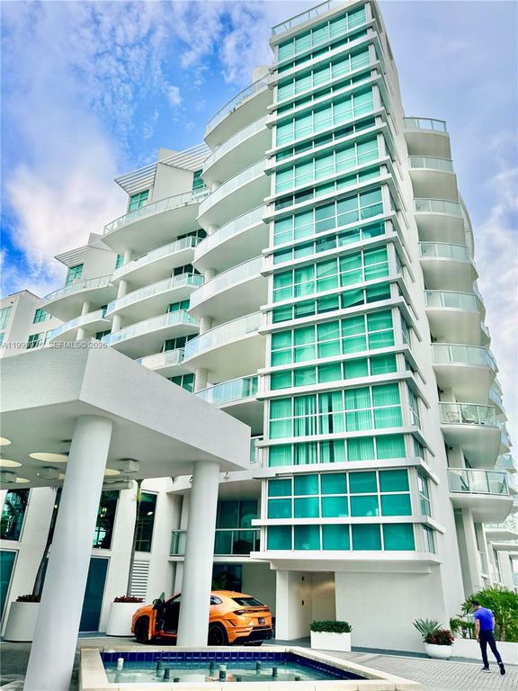 3131 NE 188th Street 21213, Aventura, FL 33180