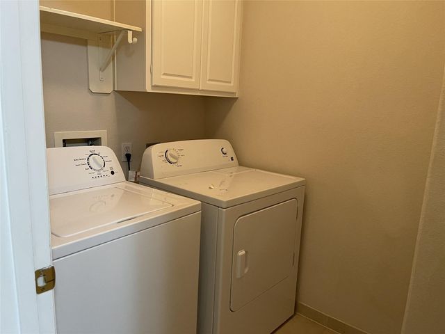 6410 E Linpar Court, Houston, TX 77040