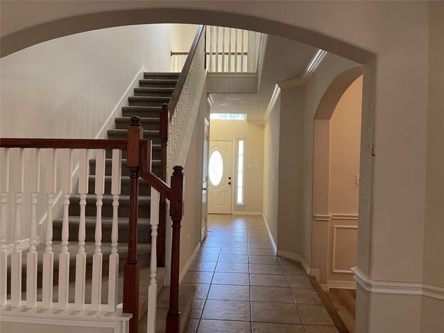 6410 E Linpar Court, Houston, TX 77040